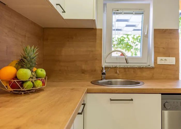 Apartment Belleza With Private Jacuzzi Zadar
