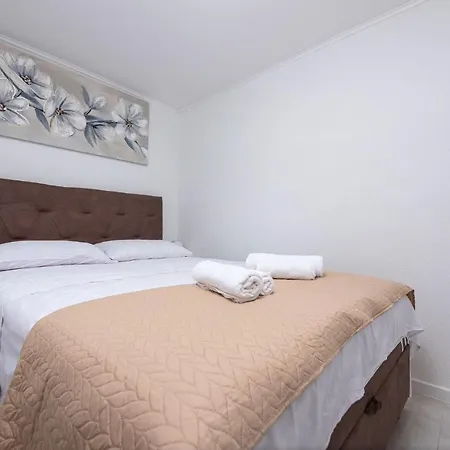 Belleza With Private Jacuzzi Apartment Zadar