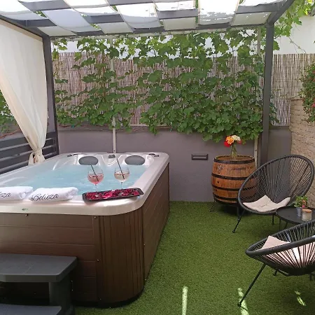 Belleza With Private Jacuzzi アパート *
