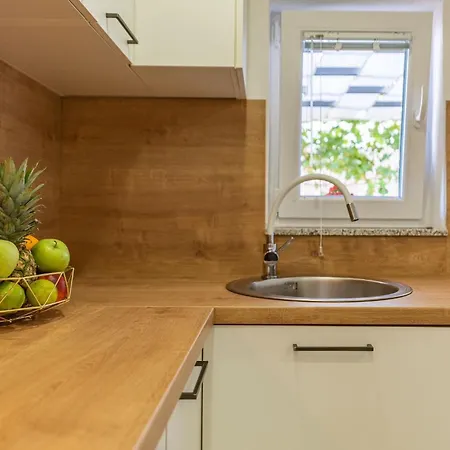 Apartment Belleza With Private Jacuzzi Zadar